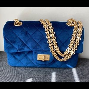 ❌SOLD❌ Reissue Mini 2.55 - Navy Velvet with GHW